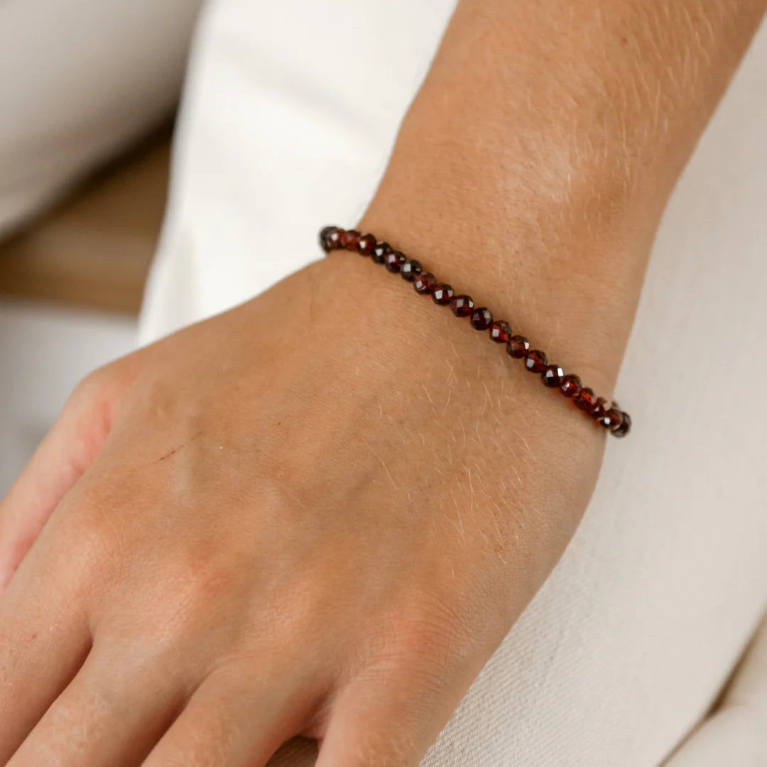 Armband Mira Granat